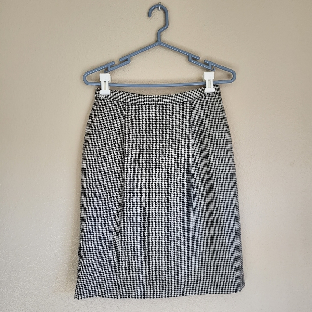 Pendelton Classic Houndstooth Pencil Skirt